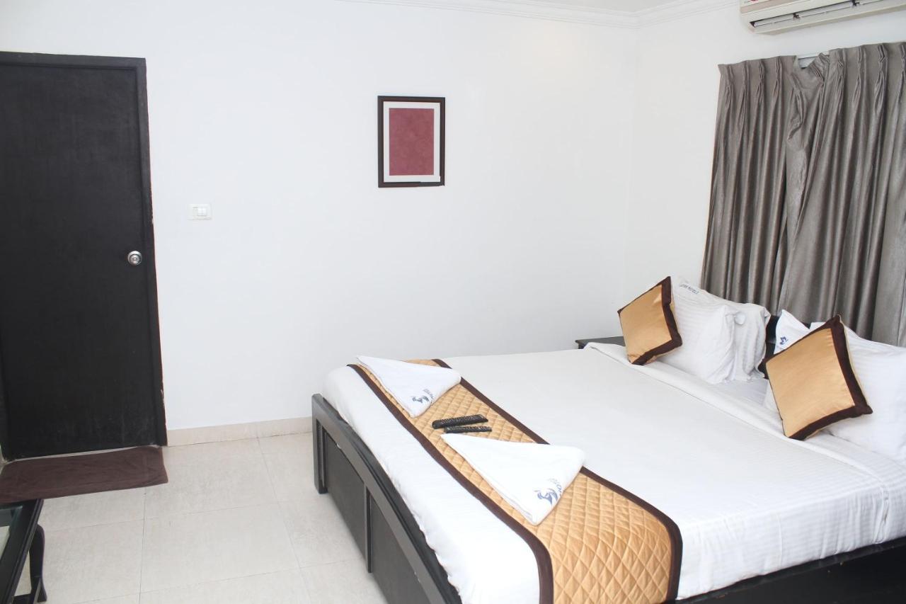 Skyry Residency Hotel Chennai Exterior photo